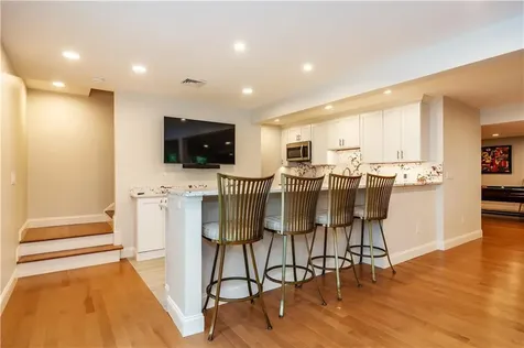 32 Wescott Way Coventry RI 02816