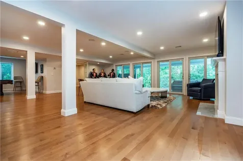 32 Wescott Way Coventry RI 02816