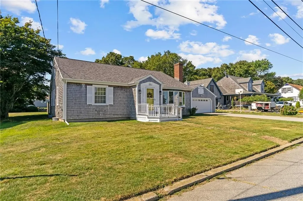 145 Durfee Road Tiverton RI 02878