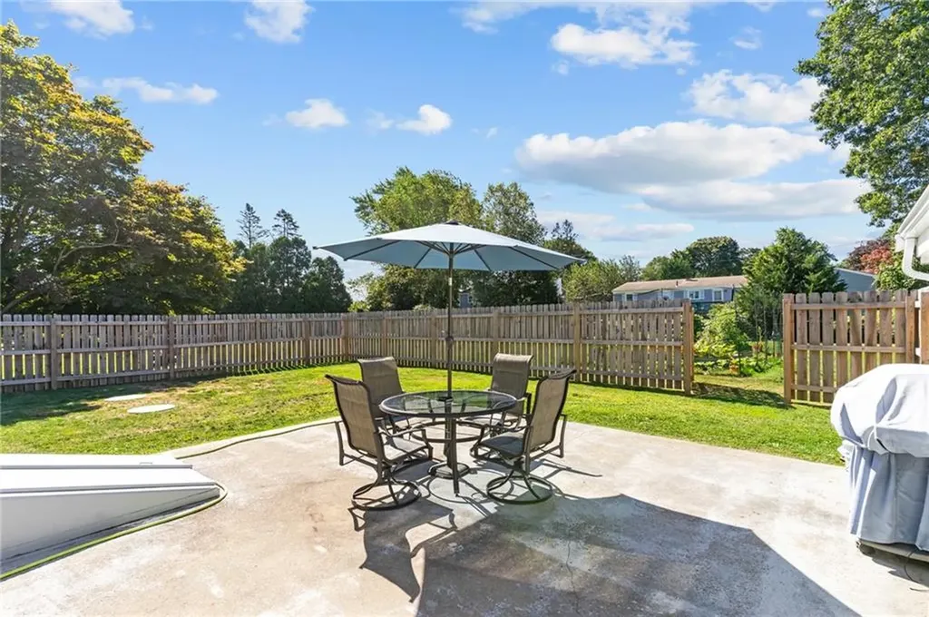 145 Durfee Road Tiverton RI 02878