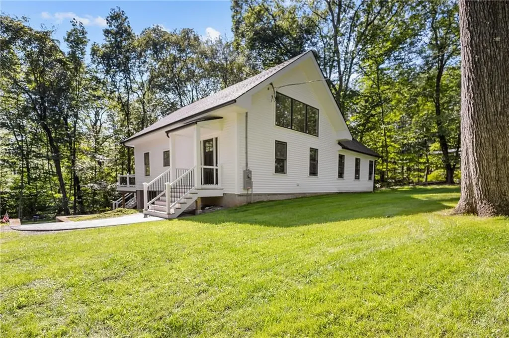 58 Little Pond County Road Cumberland RI 02864