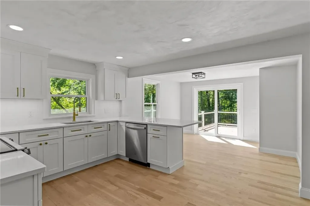 58 Little Pond County Road Cumberland RI 02864