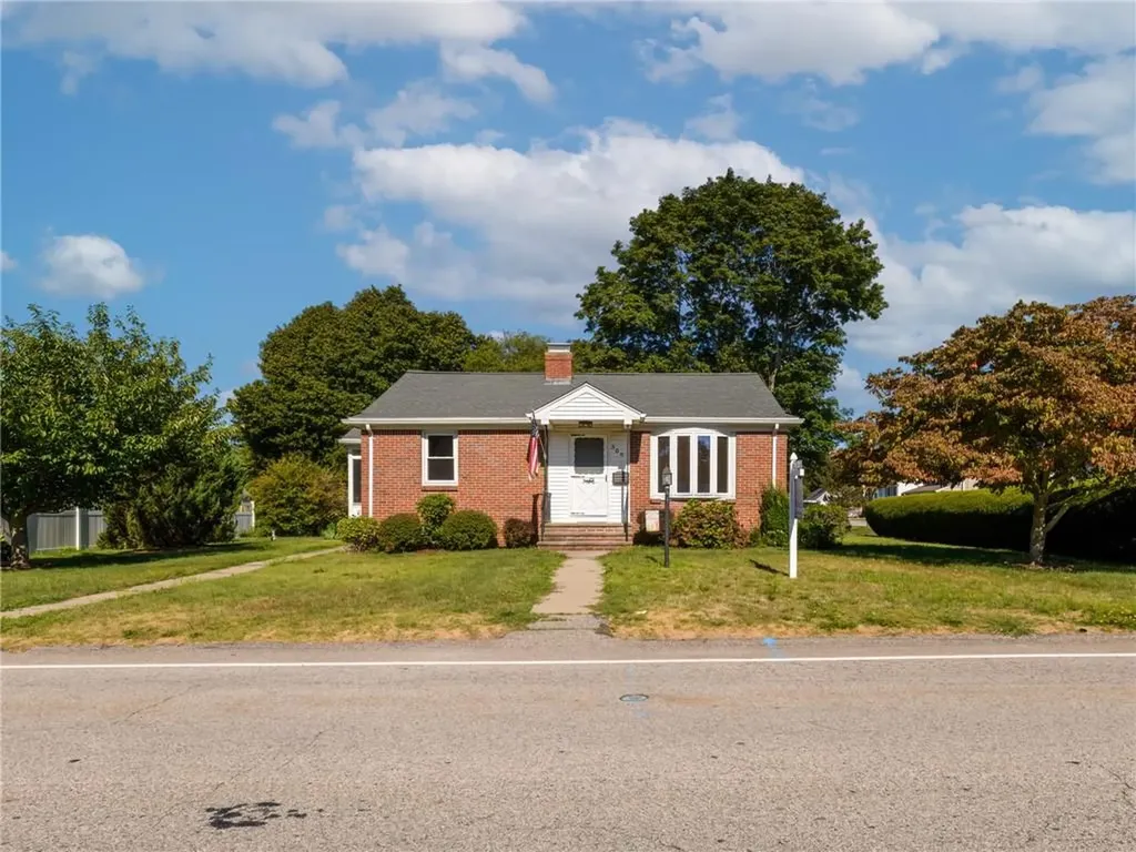 309 Longmeadow Avenue Warwick RI 02889