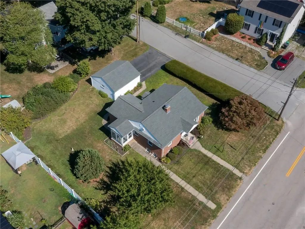 309 Longmeadow Avenue Warwick RI 02889