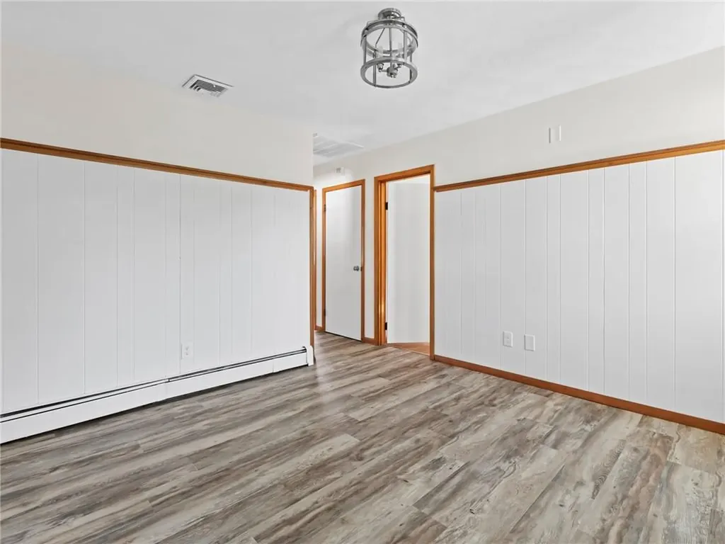 309 Longmeadow Avenue Warwick RI 02889