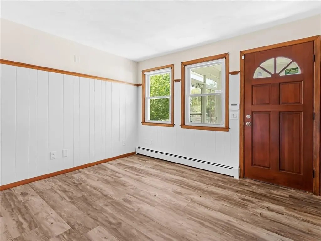 309 Longmeadow Avenue Warwick RI 02889