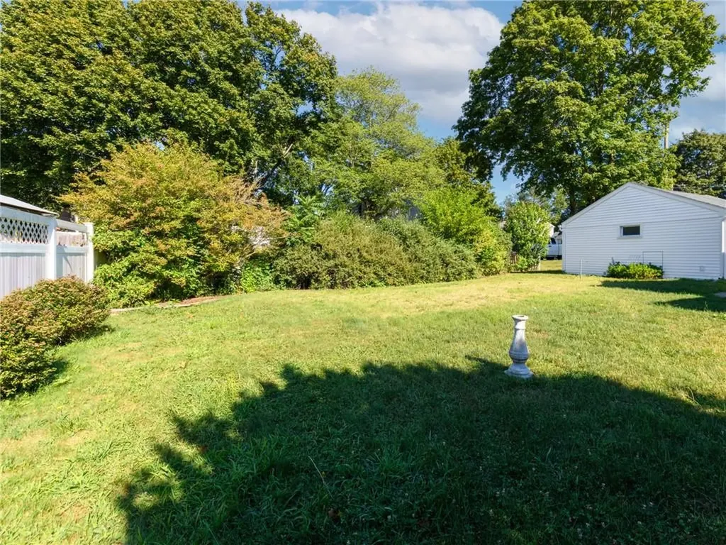 309 Longmeadow Avenue Warwick RI 02889