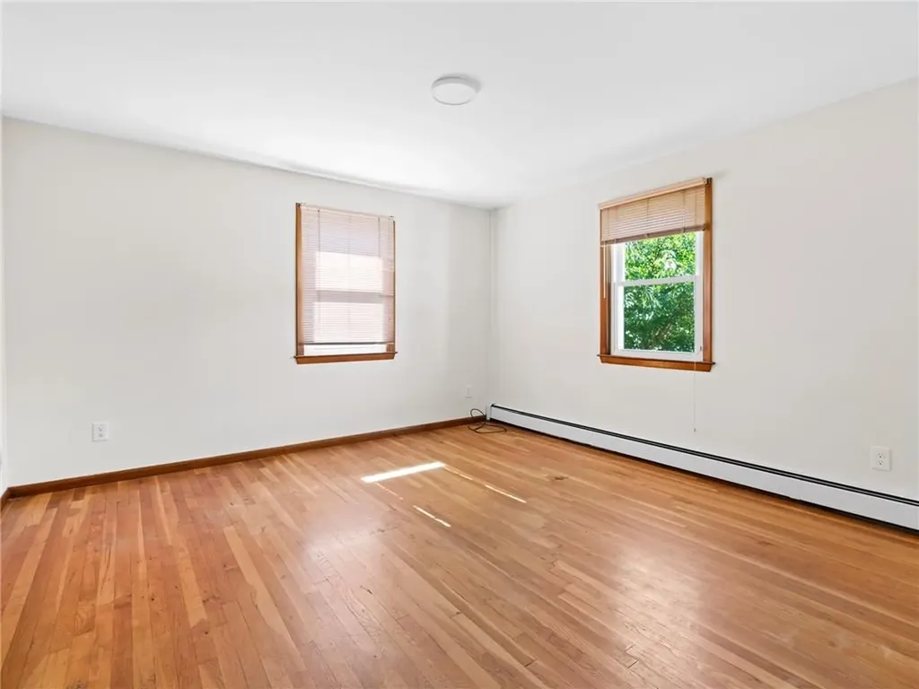 309 Longmeadow Avenue Warwick RI 02889