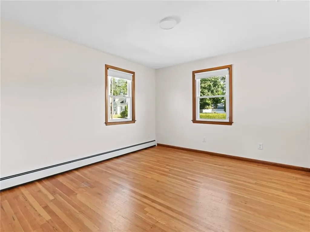 309 Longmeadow Avenue Warwick RI 02889