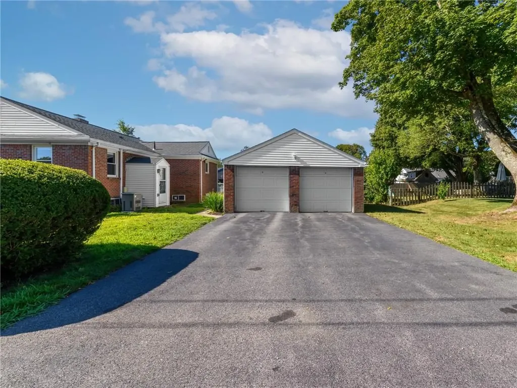 309 Longmeadow Avenue Warwick RI 02889