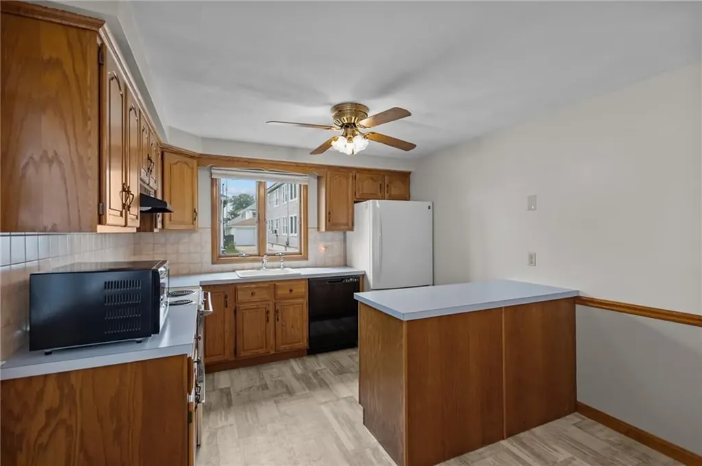 62 Littlefield Street Pawtucket RI 02861