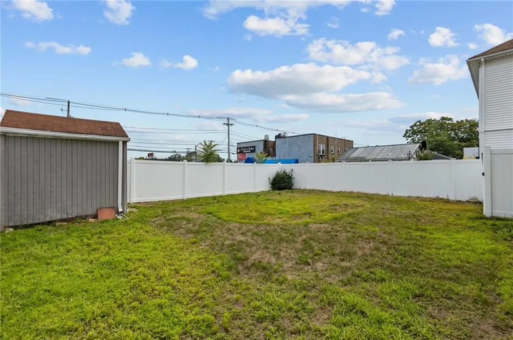 62 Littlefield Street Pawtucket RI 02861