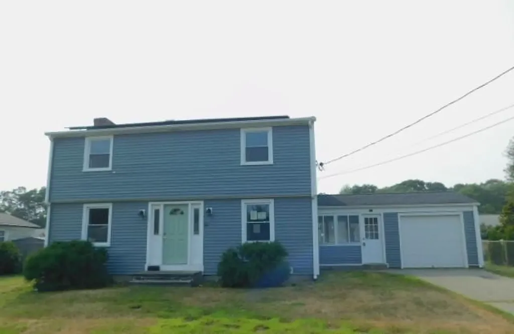 41 Woodcrest Drive East Providence RI 02915