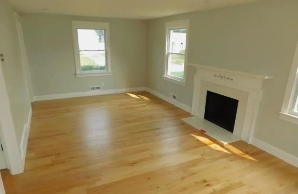 41 Woodcrest Drive East Providence RI 02915