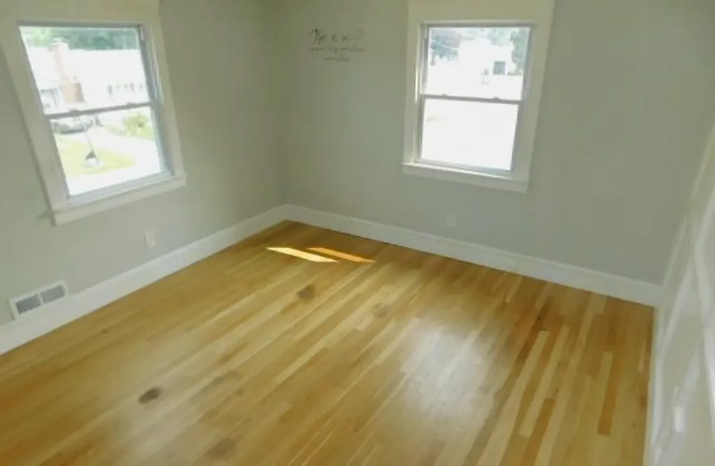 41 Woodcrest Drive East Providence RI 02915