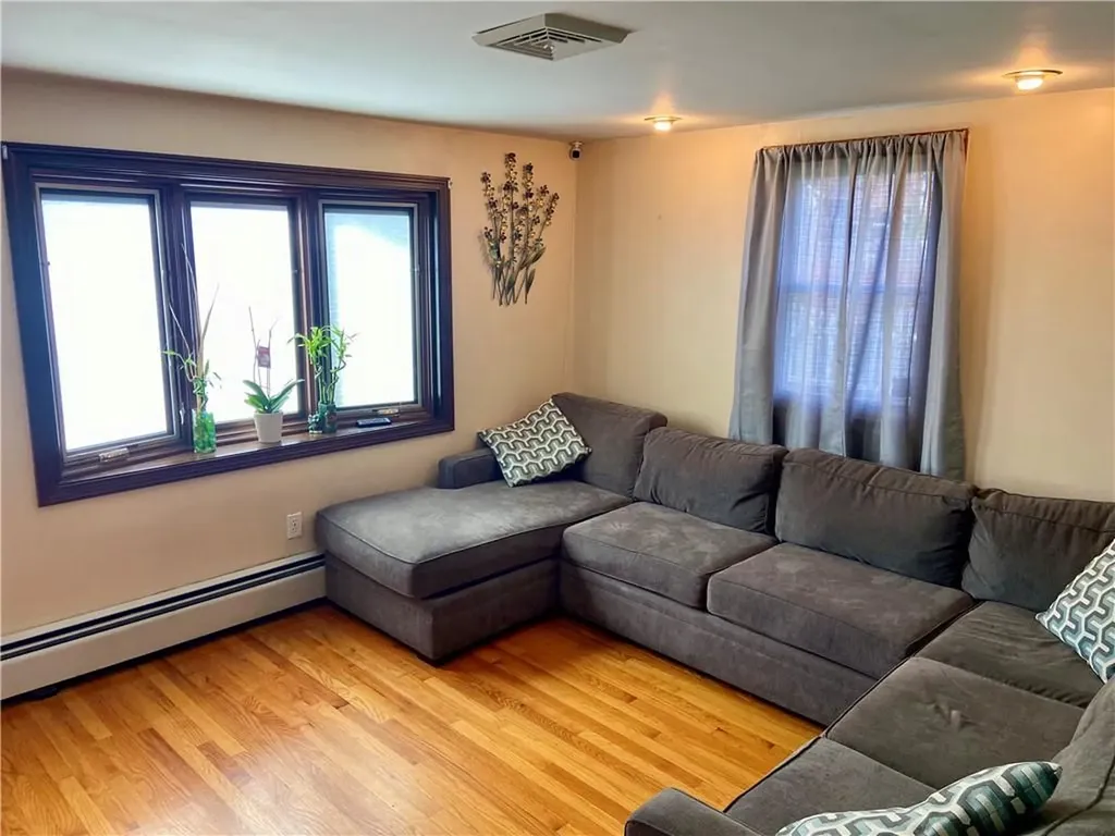 231 Seneca Avenue Pawtucket RI 02860