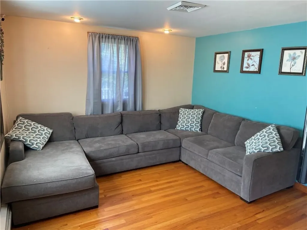 231 Seneca Avenue Pawtucket RI 02860