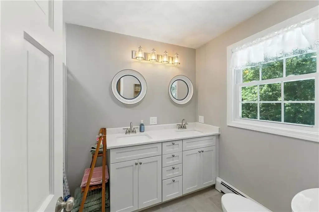 3 Sandy Lane Bristol RI 02809