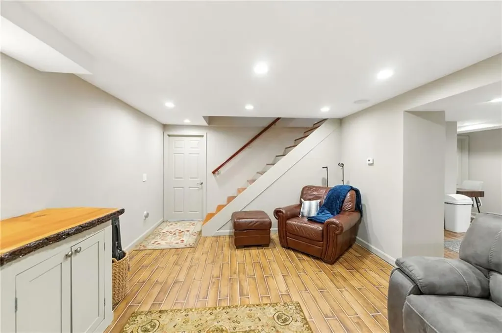 3 Sandy Lane Bristol RI 02809