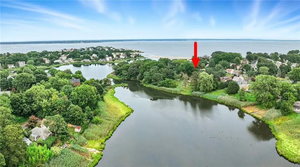 57 River Vue Avenue Warwick RI 02889