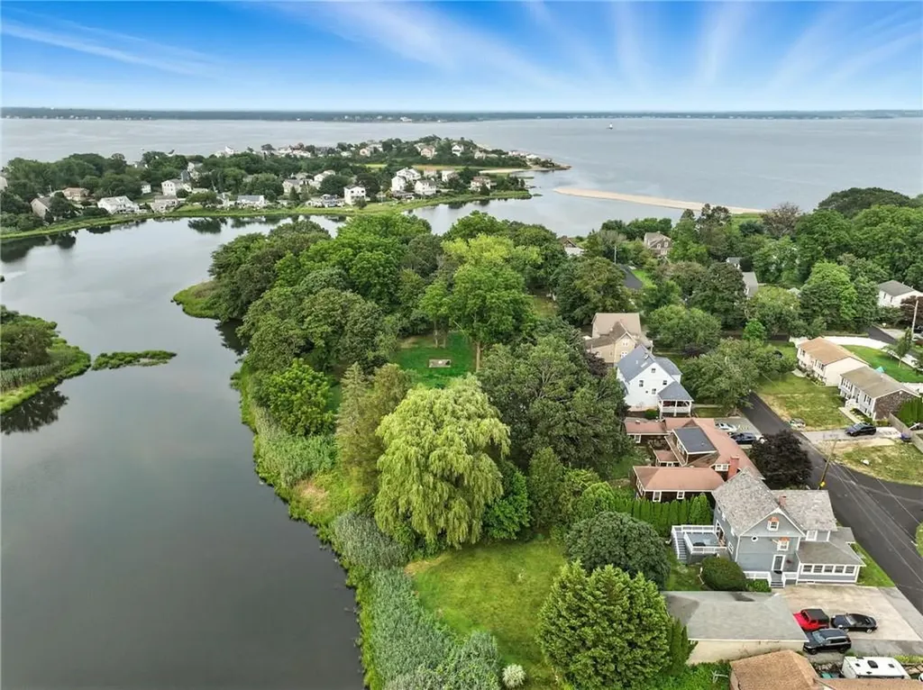 57 River Vue Avenue Warwick RI 02889