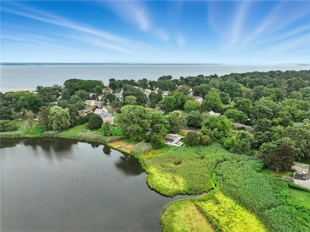57 River Vue Avenue Warwick RI 02889