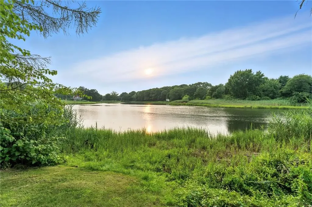 57 River Vue Avenue Warwick RI 02889