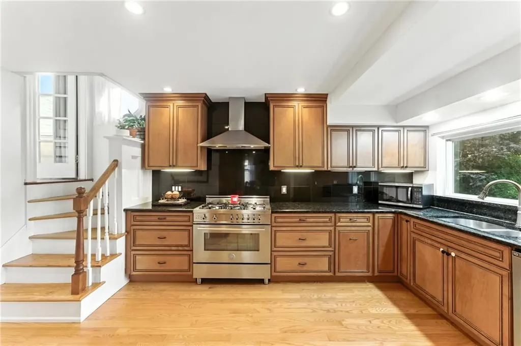 57 River Vue Avenue Warwick RI 02889