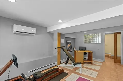 34 Arrow Lane North Kingstown RI 02852