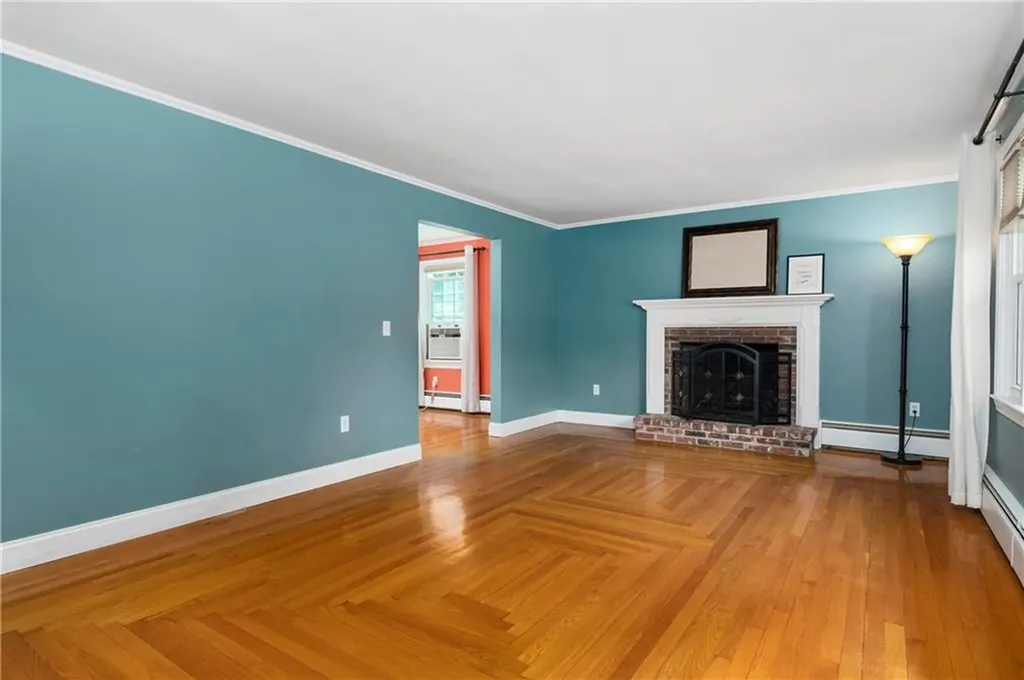 41 Thomas Leighton Boulevard Cumberland RI 02864