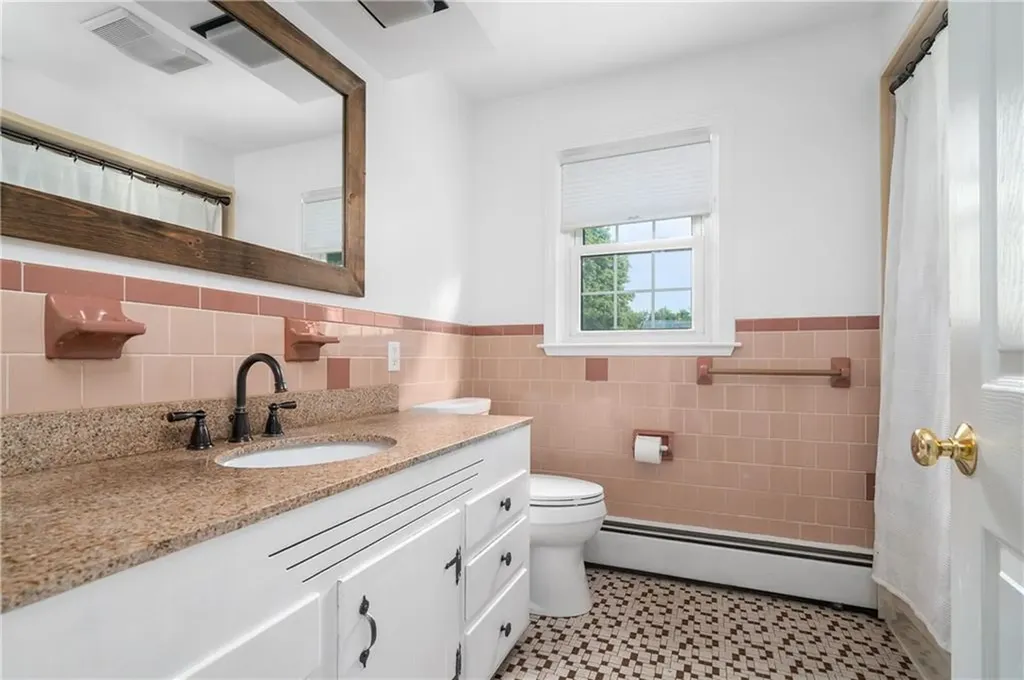41 Thomas Leighton Boulevard Cumberland RI 02864