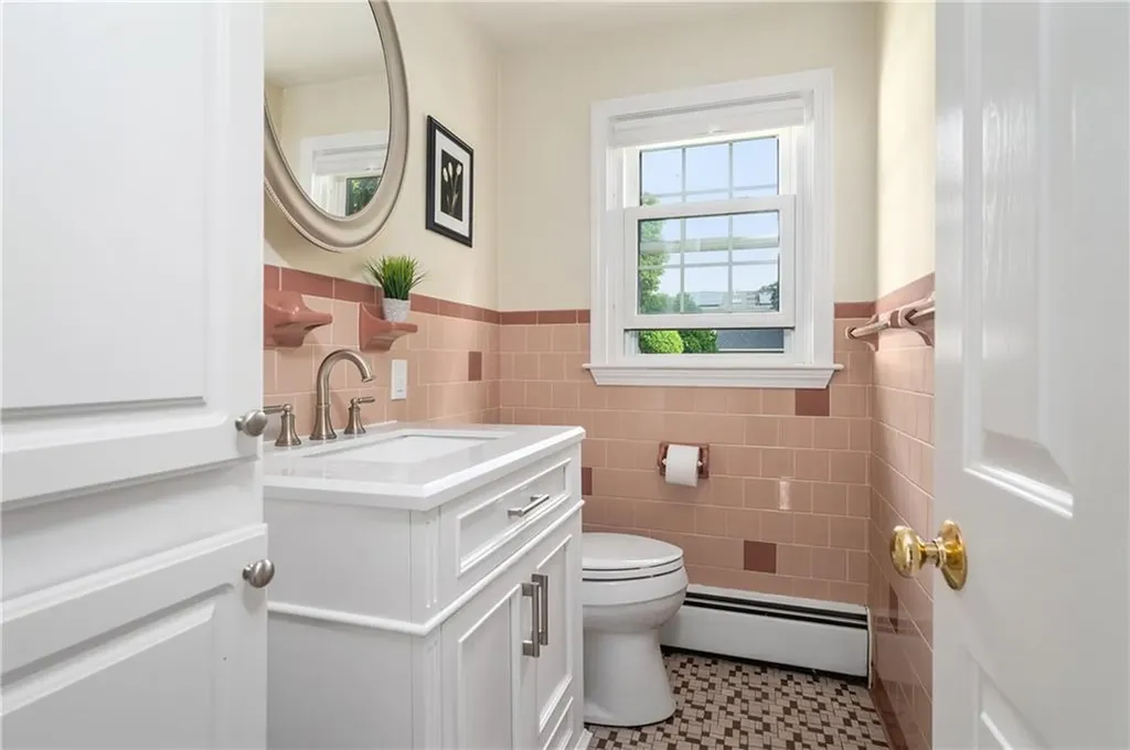 41 Thomas Leighton Boulevard Cumberland RI 02864