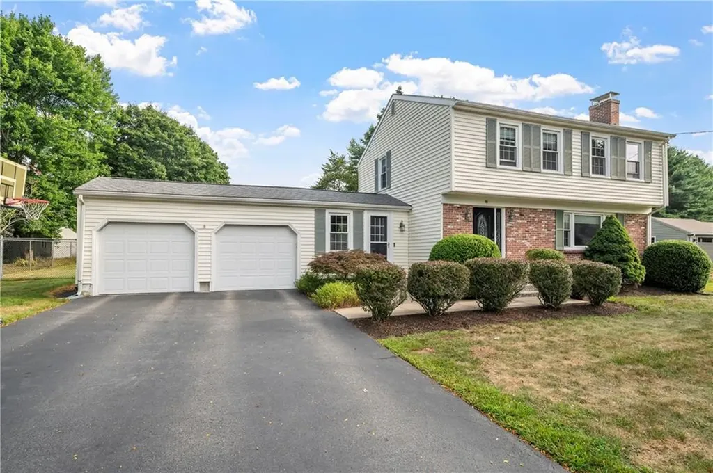 41 Thomas Leighton Boulevard Cumberland RI 02864