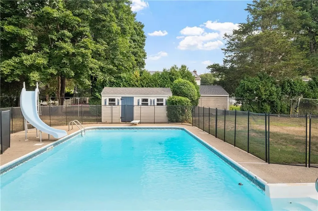 41 Thomas Leighton Boulevard Cumberland RI 02864