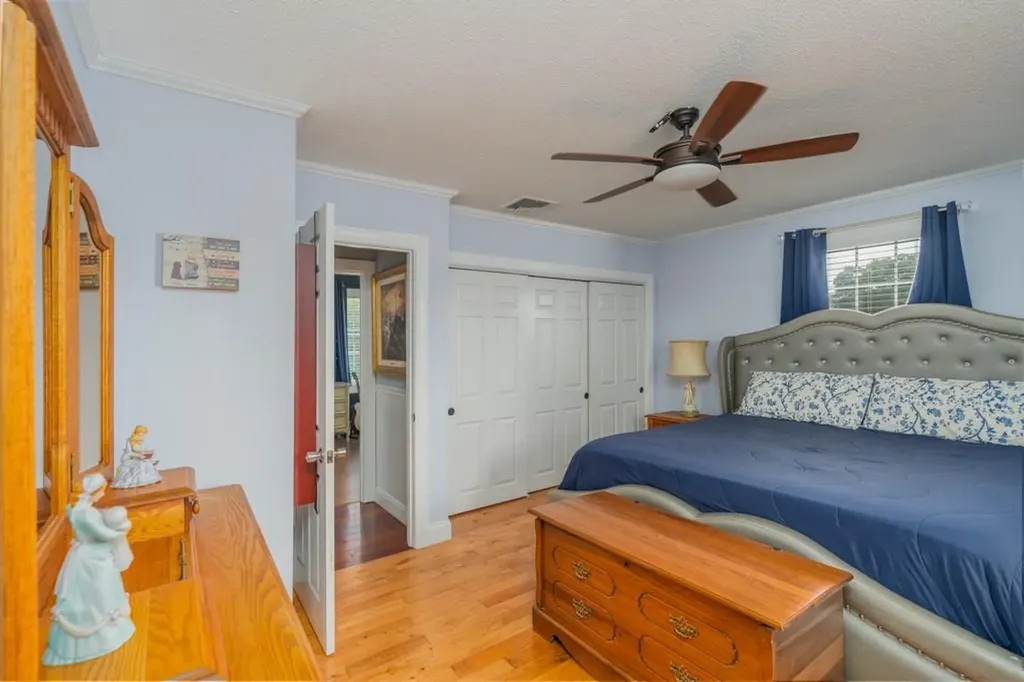 136 Youngs Avenue Coventry RI 02816