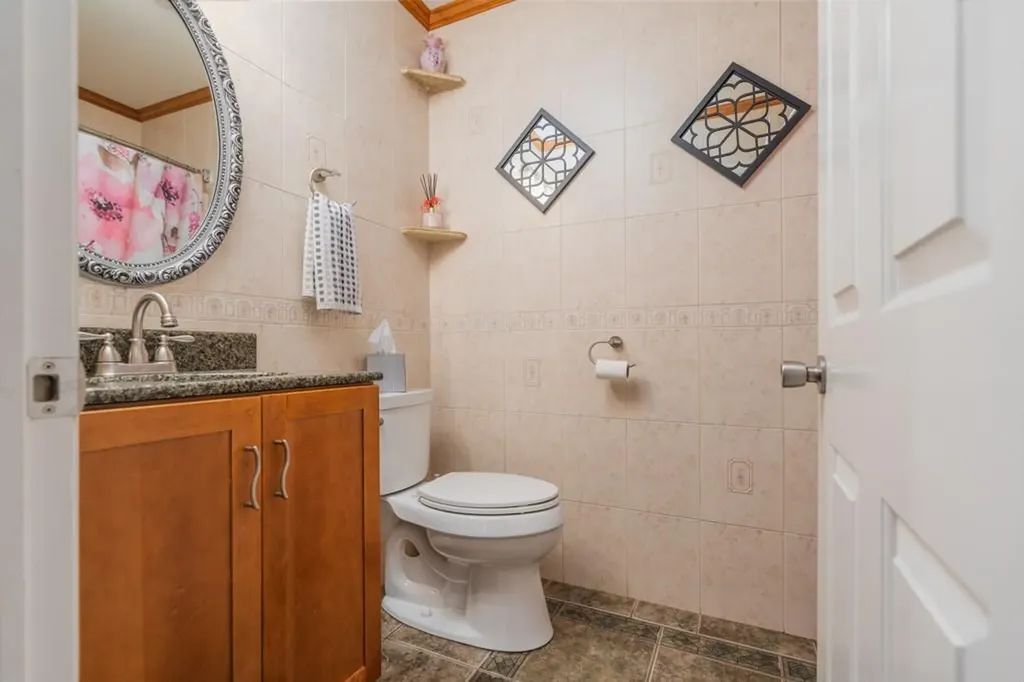 136 Youngs Avenue Coventry RI 02816