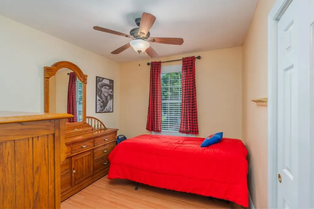 136 Youngs Avenue Coventry RI 02816