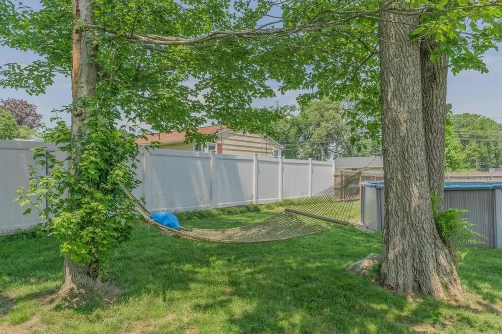 136 Youngs Avenue Coventry RI 02816