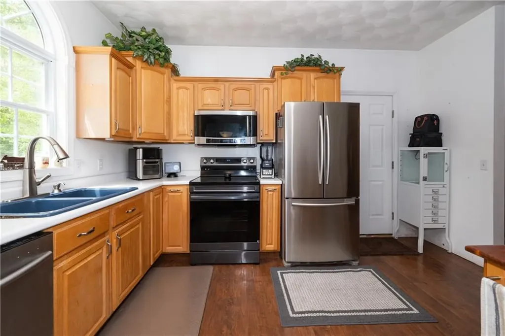 21 Fieldstone Drive Coventry RI 02816