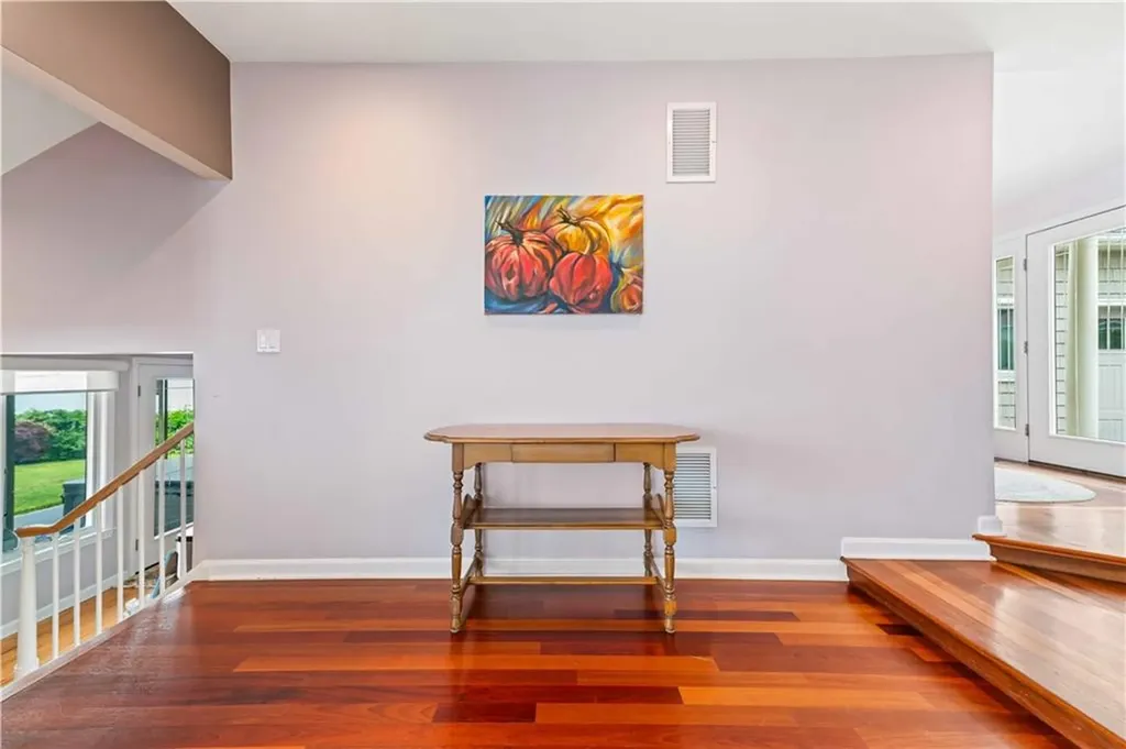 54 Burnett Road Warwick RI 02889