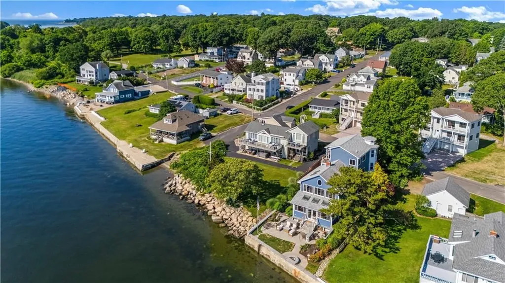 54 Burnett Road Warwick RI 02889