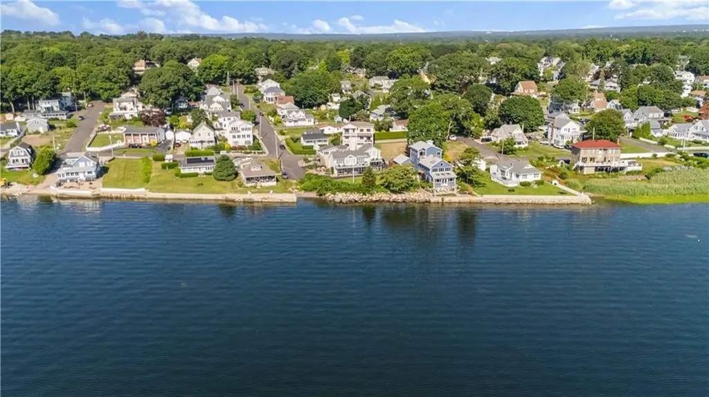 54 Burnett Road Warwick RI 02889