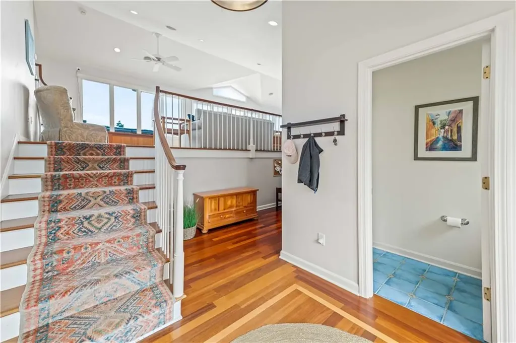 54 Burnett Road Warwick RI 02889