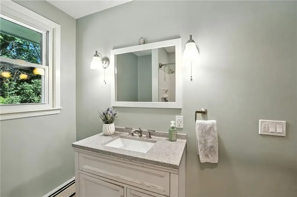 9 Heritage Circle Johnston RI 02919