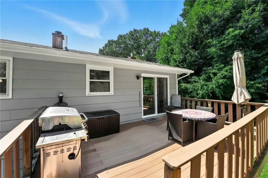 9 Heritage Circle Johnston RI 02919