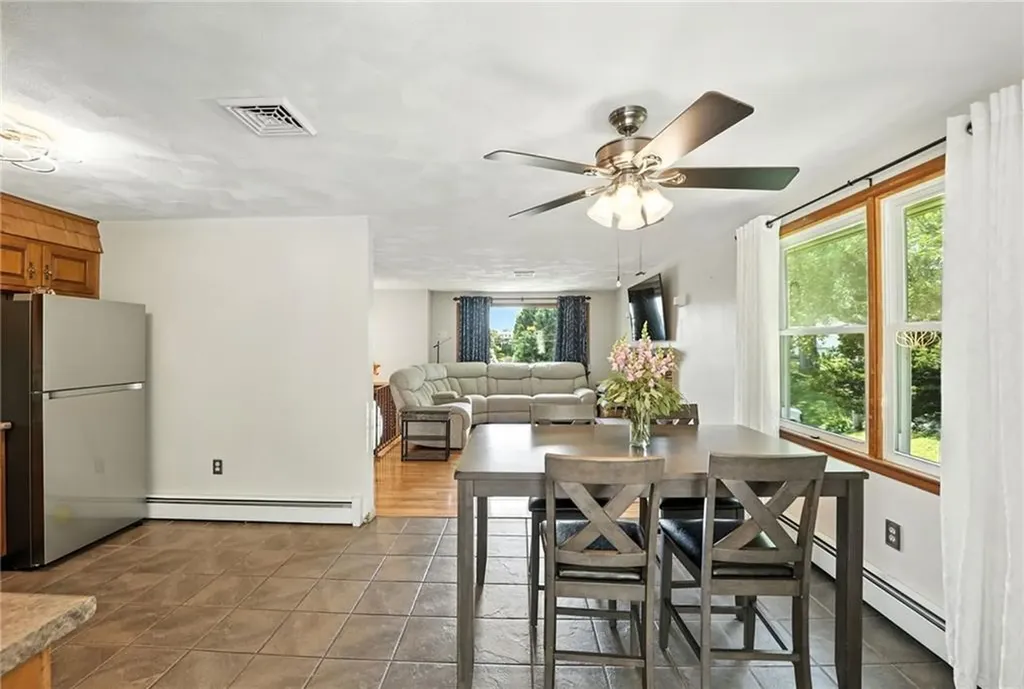 9 Heritage Circle Johnston RI 02919