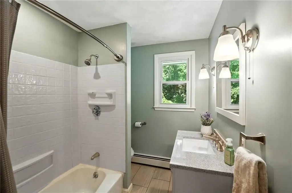 9 Heritage Circle Johnston RI 02919