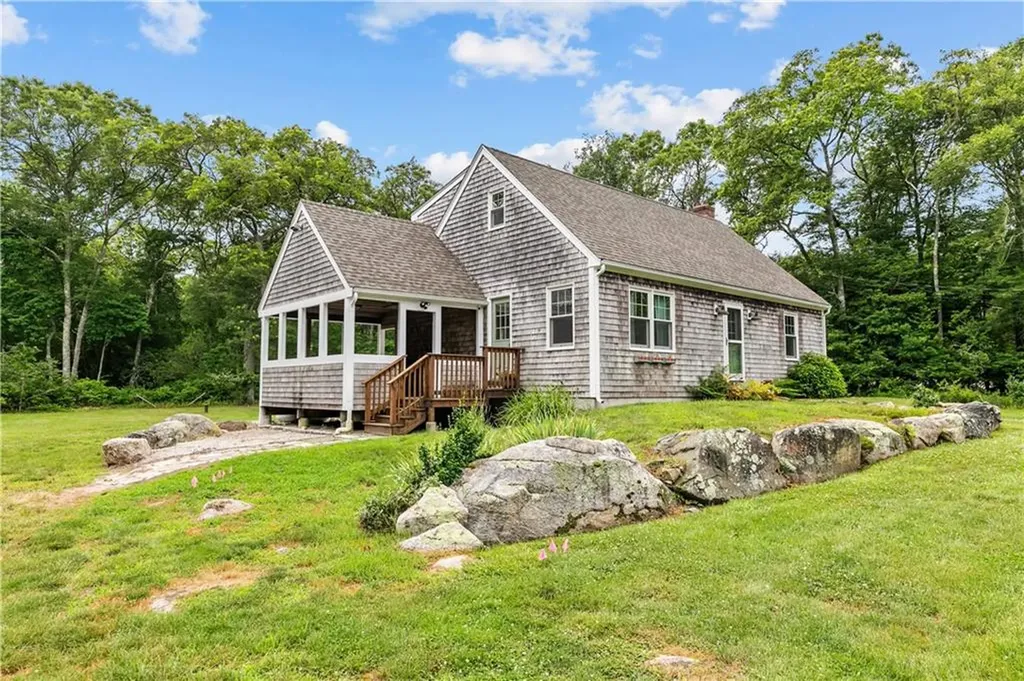 140 I Long Highway Little Compton RI 02837