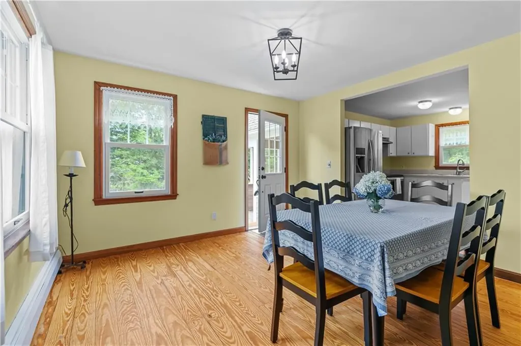 140 I Long Highway Little Compton RI 02837