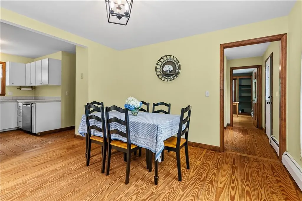 140 I Long Highway Little Compton RI 02837